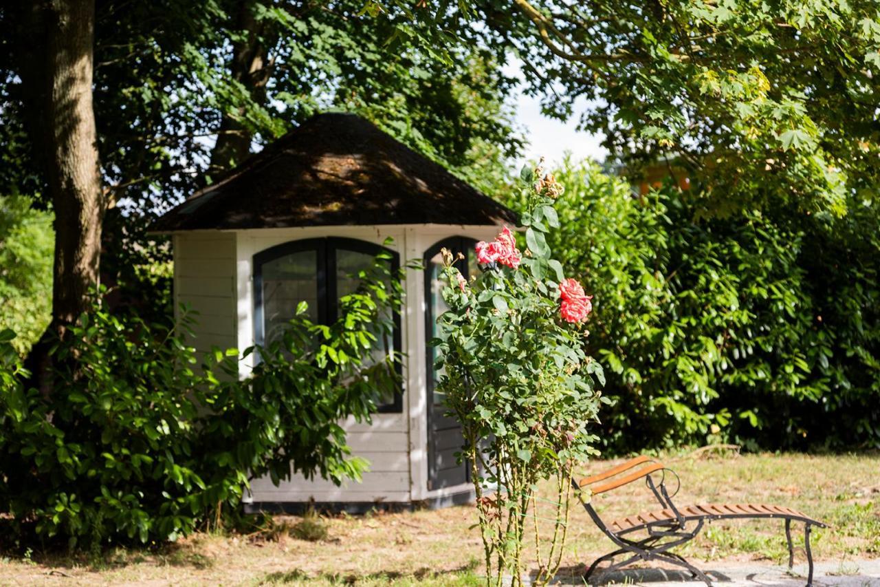 Gutshauszimmer Neu Gaarz Εξωτερικό φωτογραφία