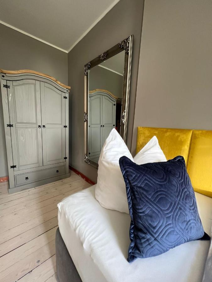 Gutshauszimmer Neu Gaarz Εξωτερικό φωτογραφία